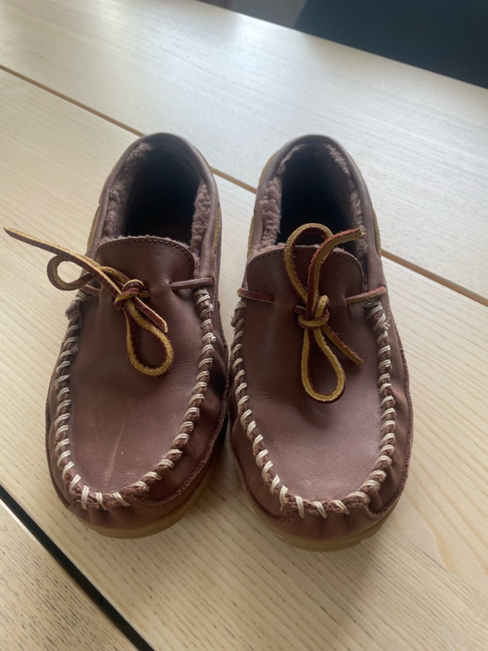 L.L.Bean Wicked Good Moccasin slippers ladies size 9 moccasin slippers leather - Picture 11 of 11